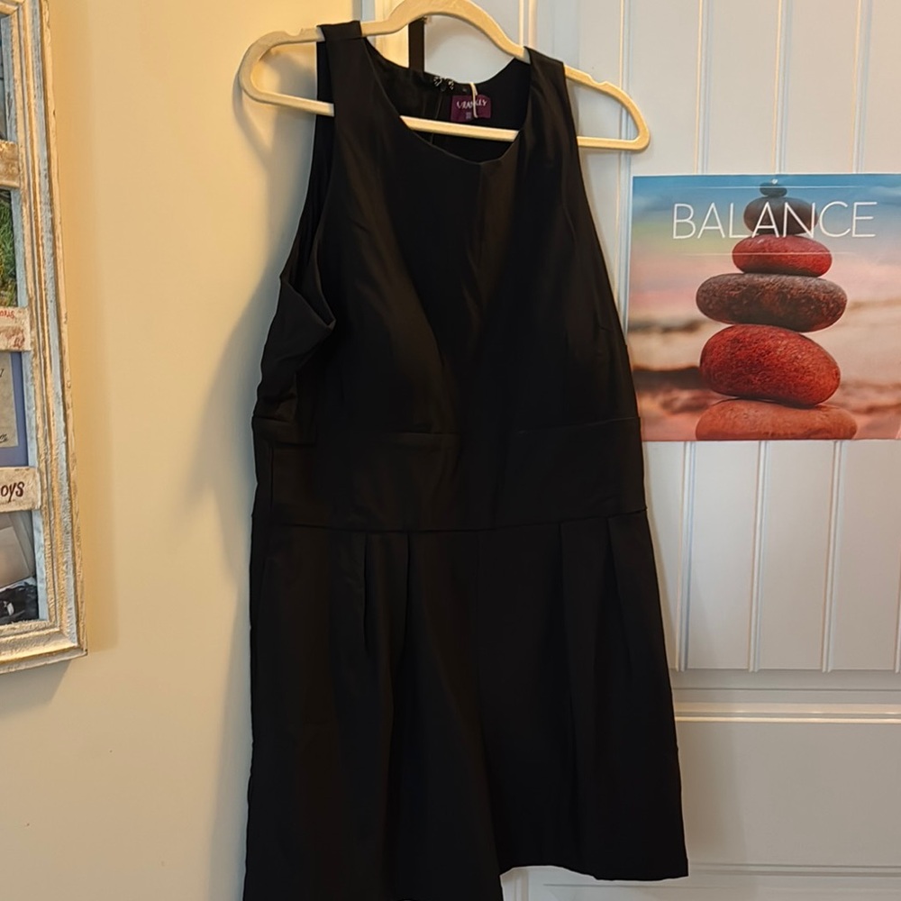 Black Sleeveless Jumpsuit for Summer Nights